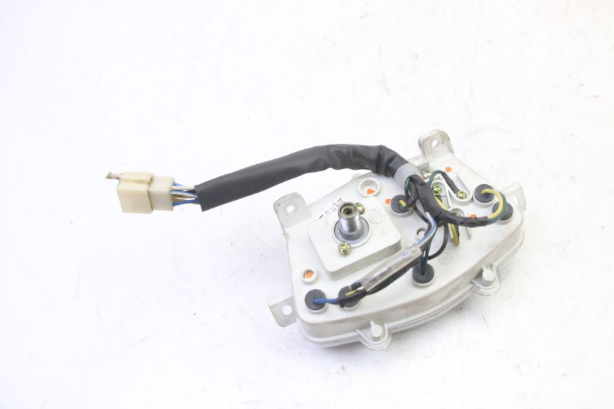 photo de LICZNIK PEUGEOT STREETZONE I 2T 50 (2018 - 2020) - Stan powierzchni