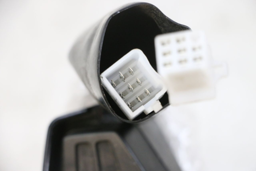 photo de LICZNIK PEUGEOT STREETZONE I NAKED 2T 50 (2018 - 2020) - Zoom stanu zużycia