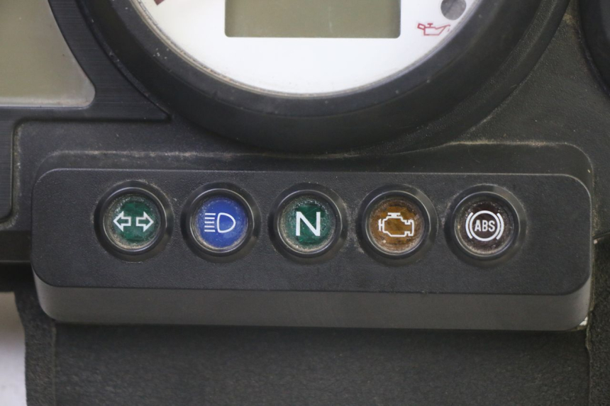 photo de LICZNIK YAMAHA TDM ABS 900 (2002 - 2014) - Zbliżenie techniczne