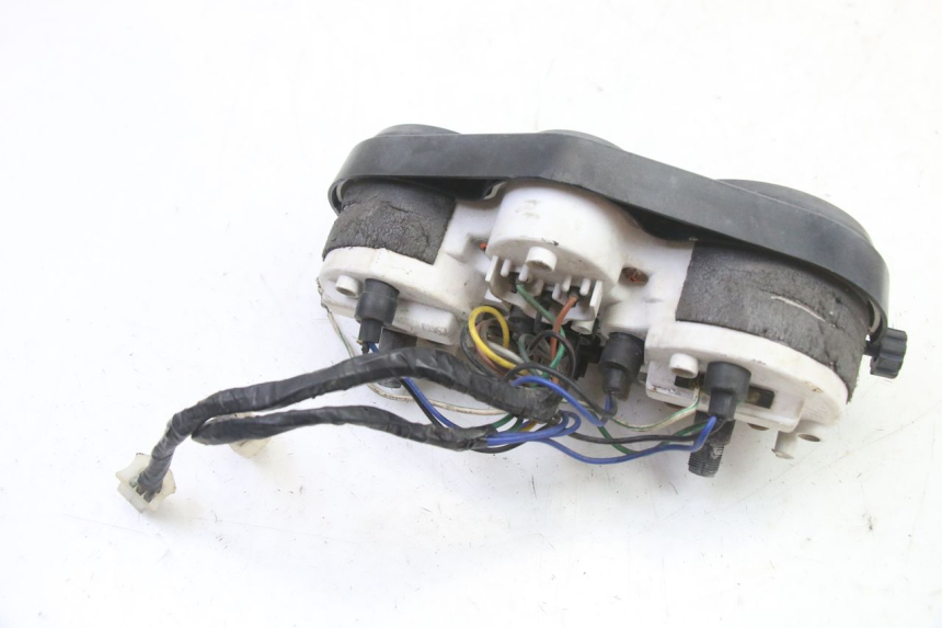 photo de LICZNIK YAMAHA TDR DELTABOX 125 (1997 - 2003) - Stan powierzchni