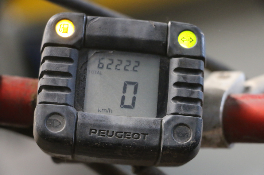 photo de LICZNIK PEUGEOT TREKKER 50 (1995 - 2004) - Zoom stanu zużycia