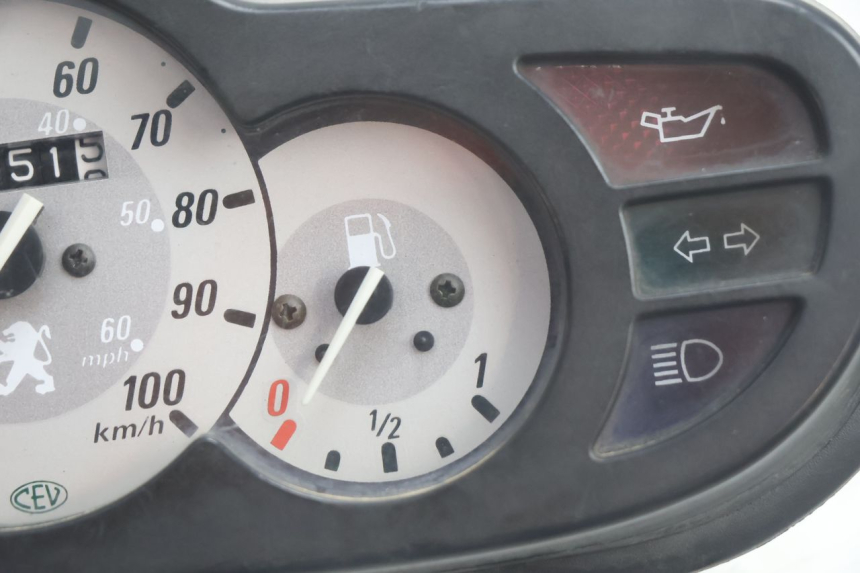 photo de LICZNIK PEUGEOT TREKKER 50 (1995 - 2004) - Zoom stanu zużycia