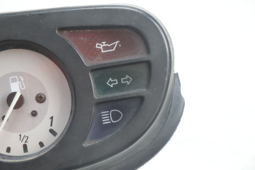 photo de LICZNIK PEUGEOT TREKKER 50 (1995 - 2004) - Inny kąt widzenia