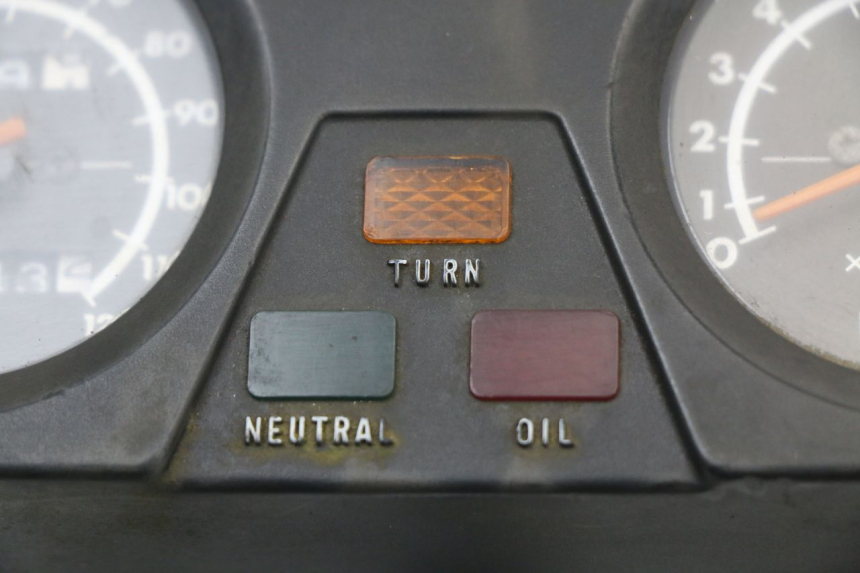 photo de LICZNIK SUZUKI TS X 80 (1984 - 1988) - Zbliżenie techniczne