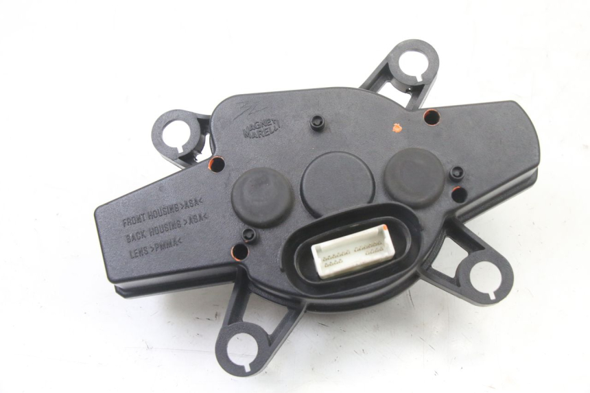 photo de LICZNIK YAMAHA TZR 50 (2008 - 2016) - Stan powierzchni