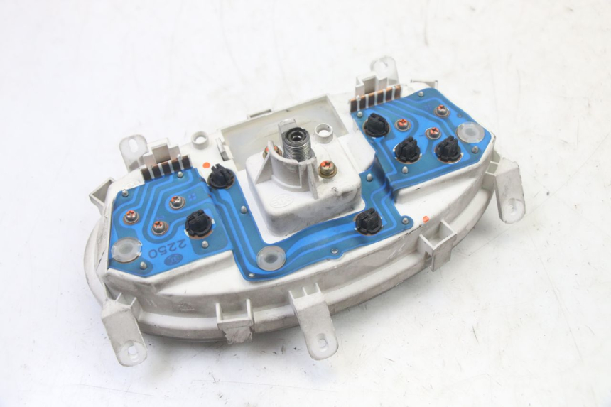 photo de LICZNIK SUZUKI UH BURGMAN 125 (2002 - 2006) - Punkty mocowania