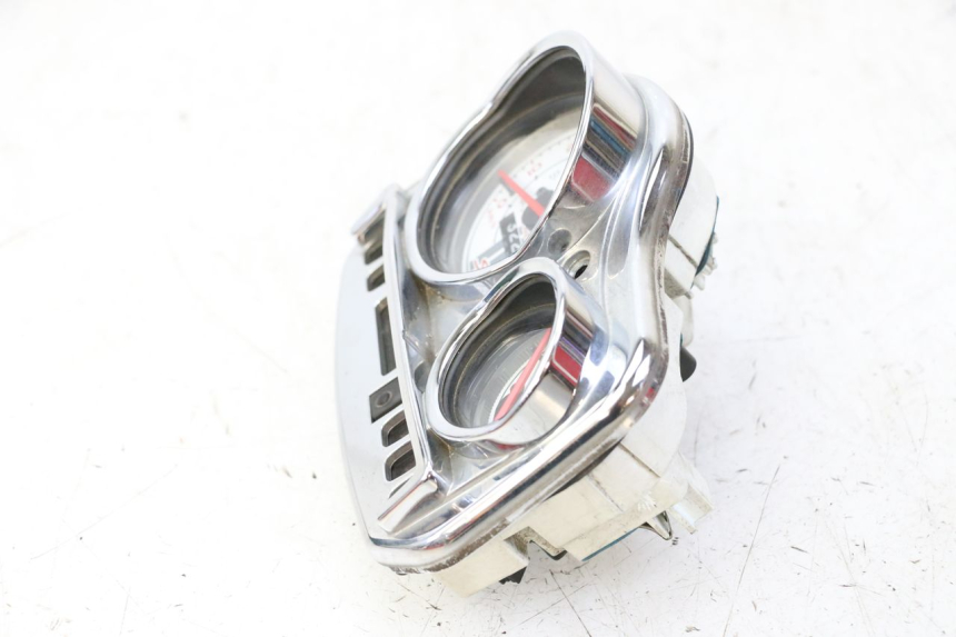 photo de LICZNIK PIAGGIO VESPA S 2T 50 (2007 - 2014) - Zbliżenie komponentów