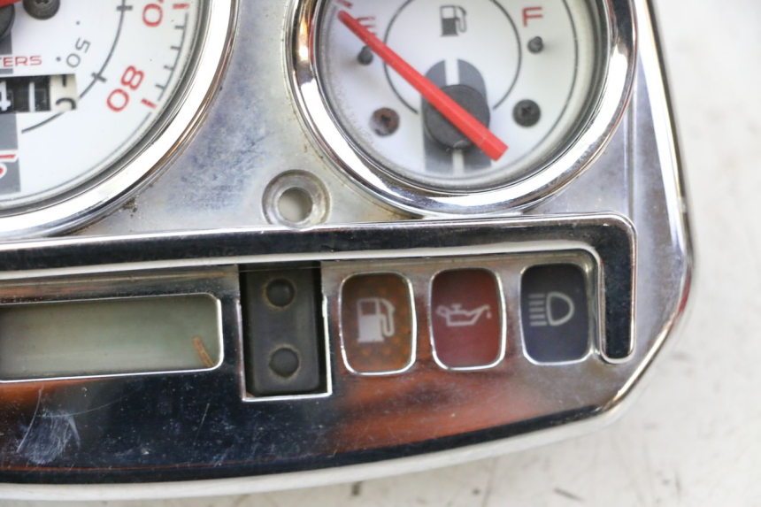 photo de LICZNIK PIAGGIO VESPA S 2T 50 (2007 - 2014) - Alternatywny kąt