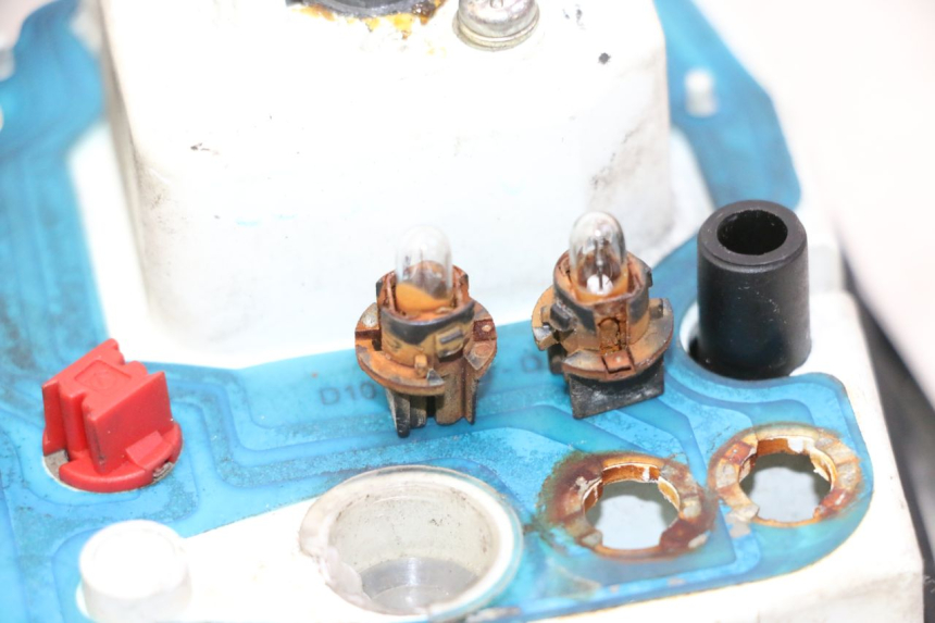 photo de LICZNIK PIAGGIO VESPA S 2T 50 (2007 - 2014) - Zbliżenie techniczne