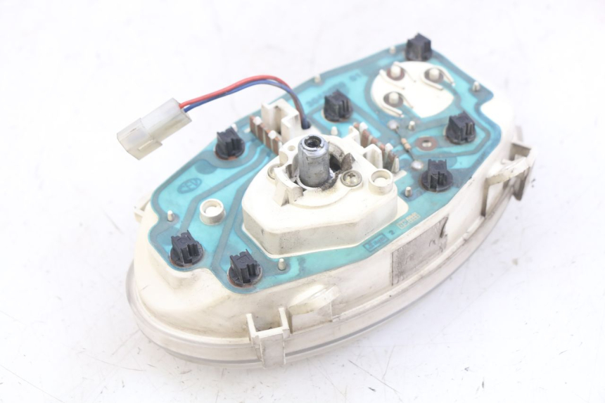 photo de LICZNIK PEUGEOT VIVACITY 50 (2004 - 2009) - Stan powierzchni