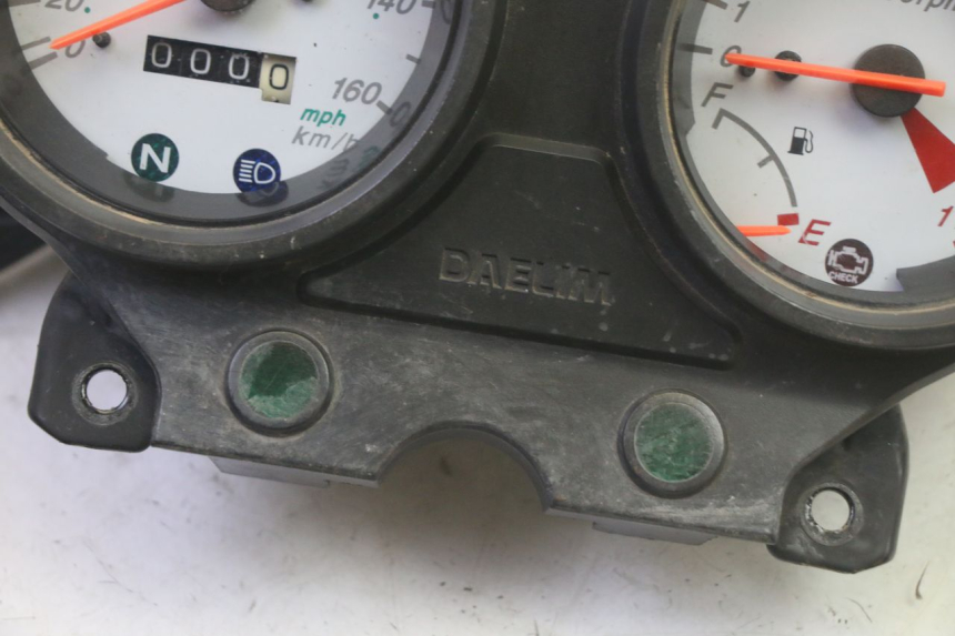 photo de LICZNIK DAELIM VJ ROADWIN FI 125 (2008 - 2017) - Zbliżenie techniczne