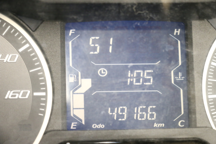 photo de LICZNIK YAMAHA XMAX X-MAX ABS 125 (2017 - 2020) - Inny kąt widzenia