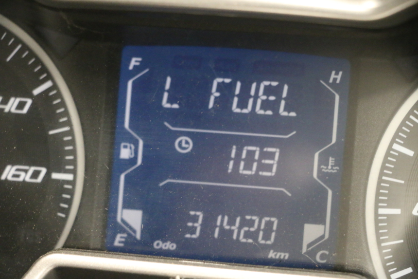 photo de LICZNIK YAMAHA XMAX X-MAX ABS 125 (2017 - 2020) - Struktura - zbliżenie