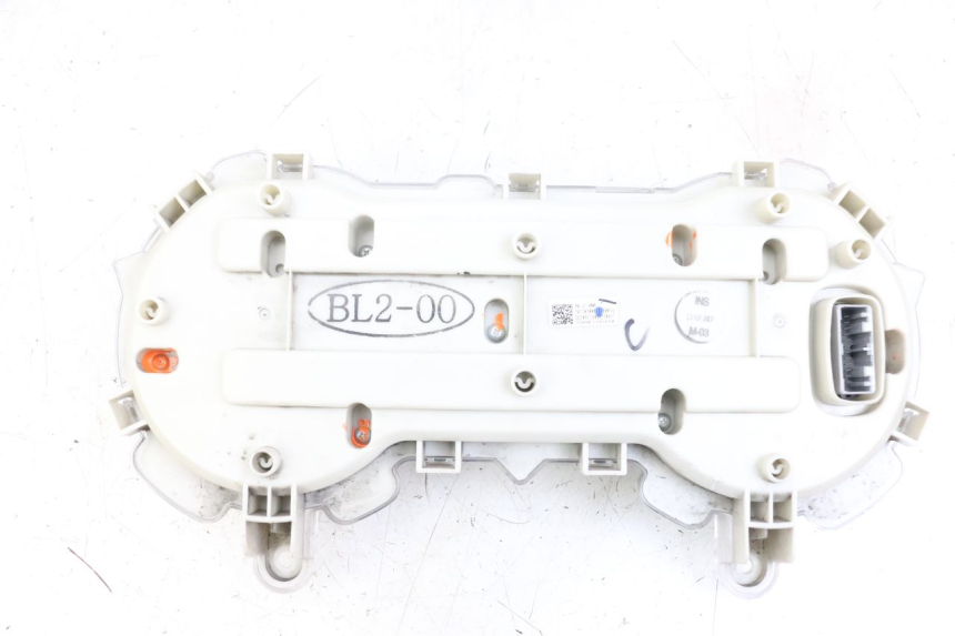 photo de LICZNIK YAMAHA XMAX X-MAX ABS 125 (2017 - 2020) - Stan powierzchni