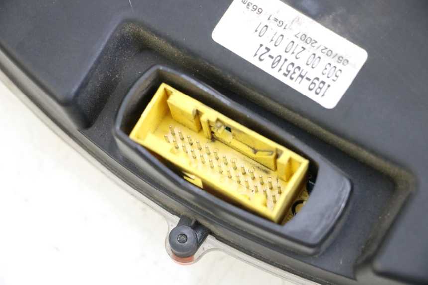 photo de LICZNIK YAMAHA XMAX X-MAX 125 (2006 - 2009) - Zbliżenie techniczne