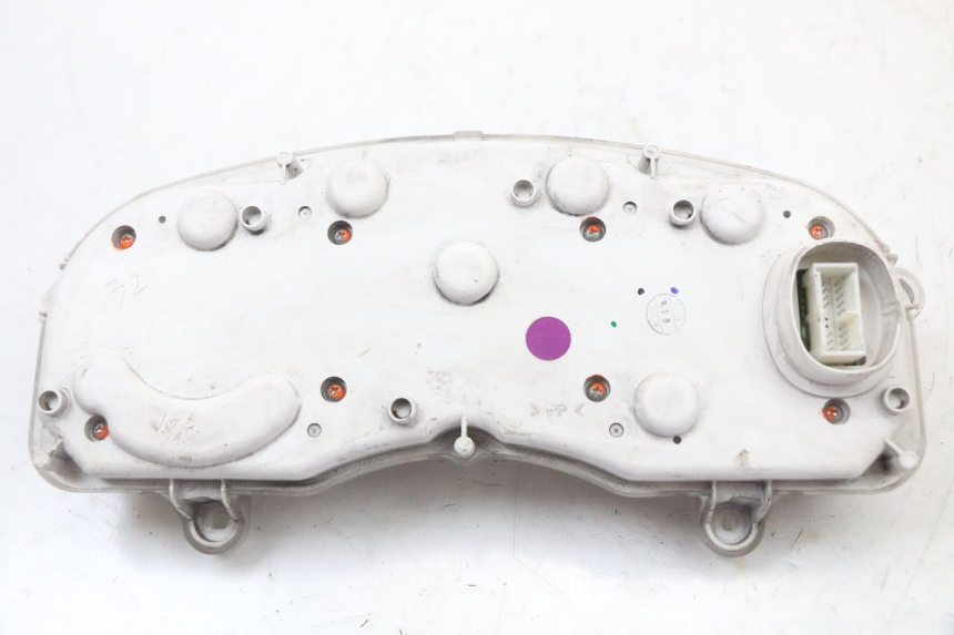 photo de LICZNIK YAMAHA X-MAX XMAX 125 (2010 - 2013) - Punkty mocowania