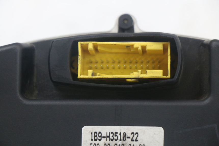 photo de LICZNIK YAMAHA XMAX X-MAX 125 (2006 - 2009) - Szczegóły charakterystyczne