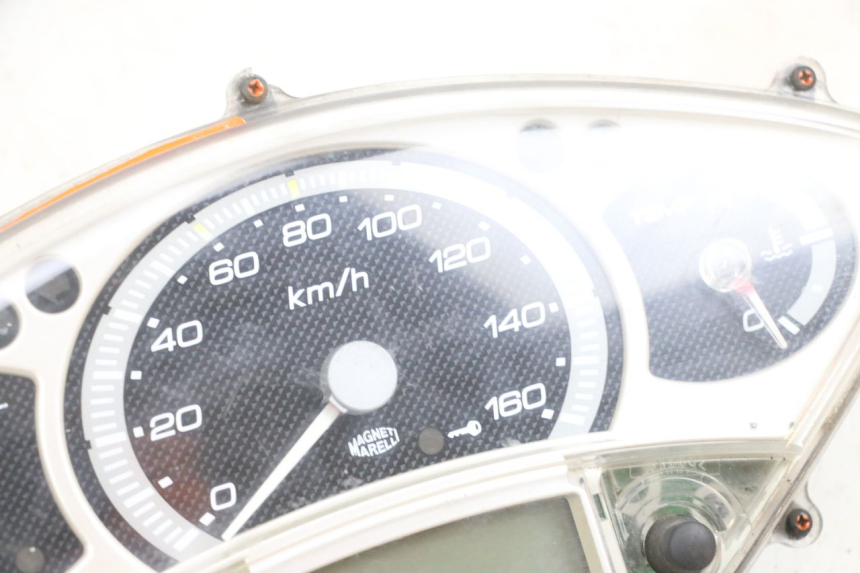 photo de LICZNIK YAMAHA XMAX X-MAX 125 (2006 - 2009) - Zoom stanu zużycia