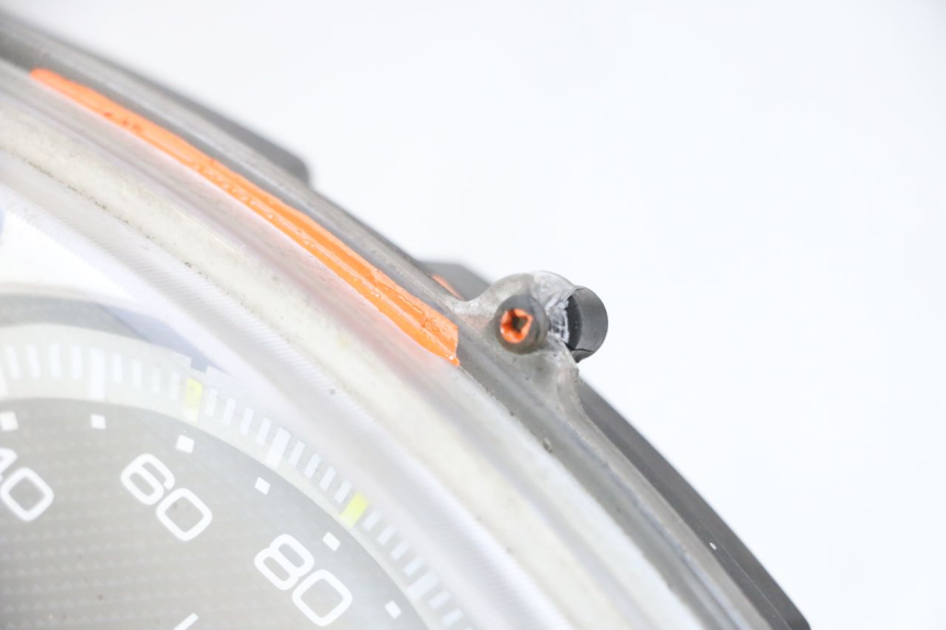 photo de LICZNIK YAMAHA XMAX X-MAX 125 (2006 - 2009) - Zoom stanu zużycia