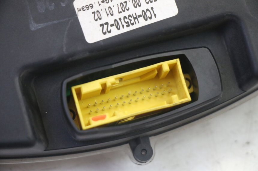 photo de LICZNIK YAMAHA X-MAX XMAX 250 (2006 - 2009) - Szczegóły charakterystyczne