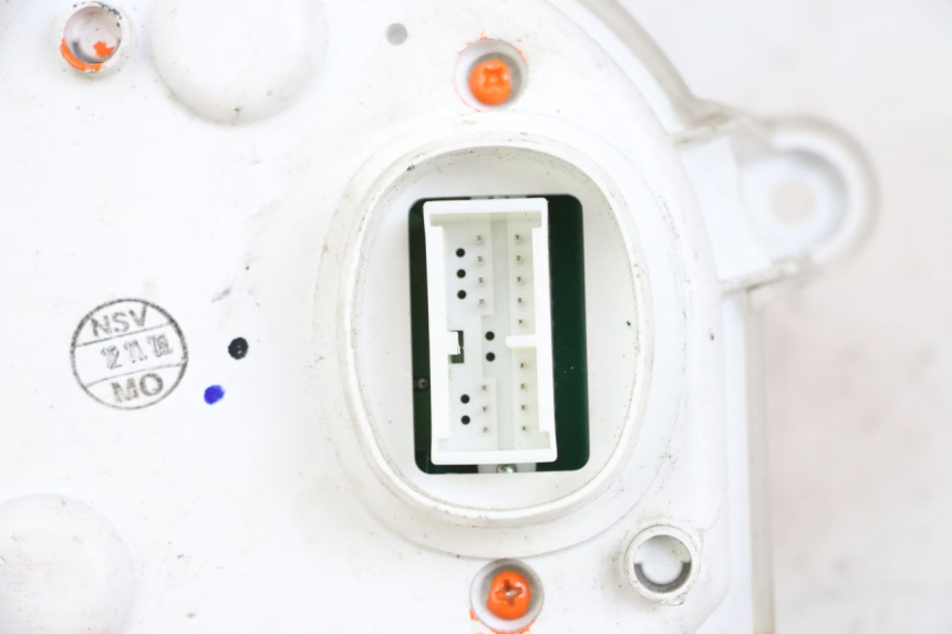 photo de LICZNIK YAMAHA X-MAX XMAX 125 (2010 - 2013) - Struktura - zbliżenie