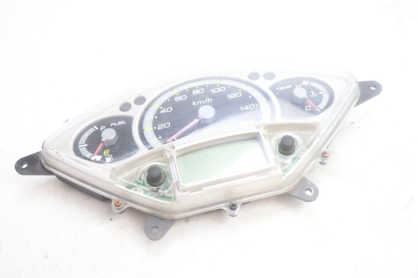 photo de LICZNIK YAMAHA XMAX X-MAX 125 (2006 - 2009) - Widok ogólny