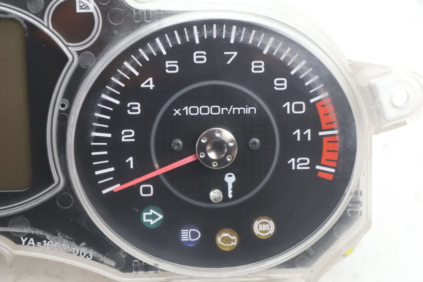 photo de LICZNIK YAMAHA X-MAX XMAX 125 (2010 - 2013) - Inny kąt widzenia