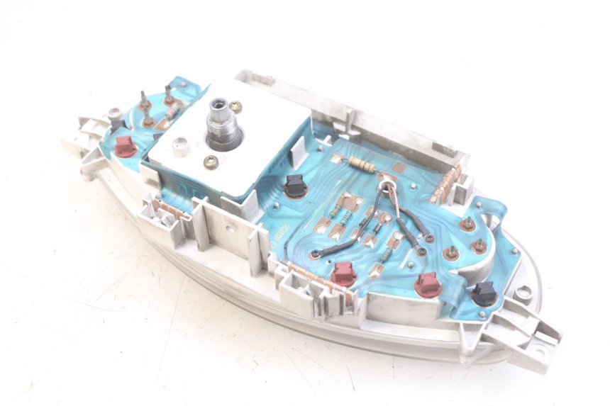 photo de LICZNIK PIAGGIO X8 125 (2004 - 2007) - Zoom stanu zużycia