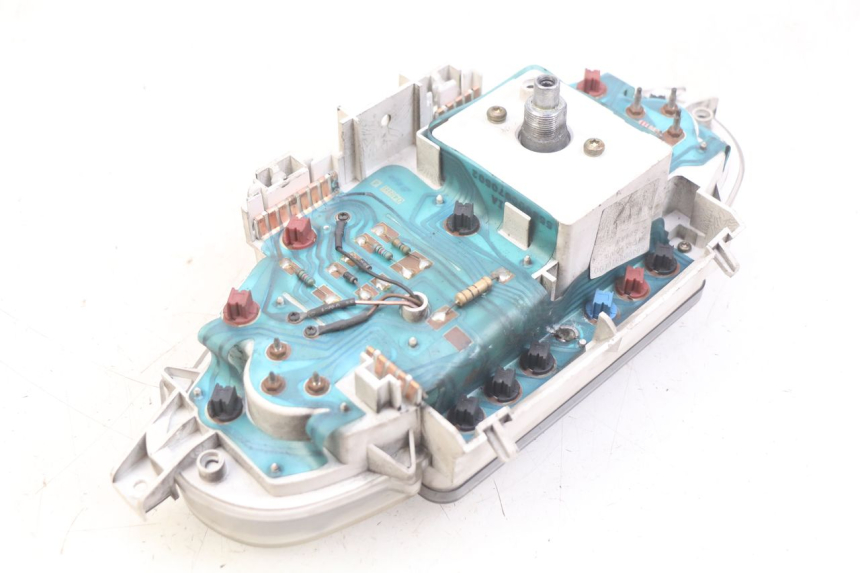 photo de LICZNIK PIAGGIO X8 125 (2004 - 2007) - Inny kąt widzenia