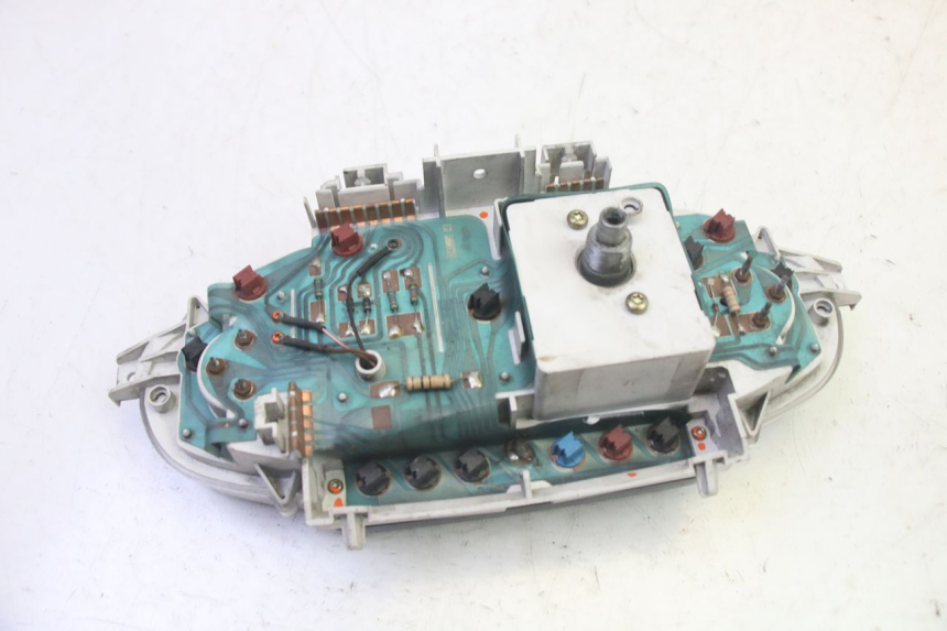 photo de LICZNIK PIAGGIO X8 125 (2004 - 2007) - Punkty mocowania