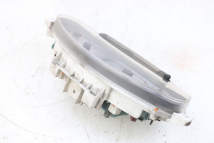 photo de LICZNIK PIAGGIO X8 125 (2004 - 2007) - Stan powierzchni