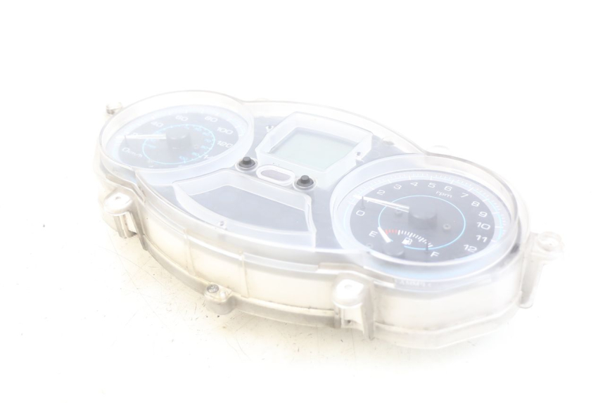 photo de LICZNIK PIAGGIO XEVO - X EVO 125 (2007 - 2017) - Widok ogólny