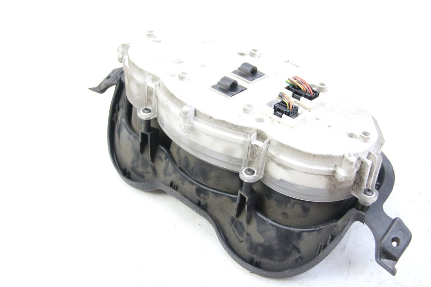 photo de LICZNIK PIAGGIO XEVO - X EVO 125 (2007 - 2017) - Widok ogólny