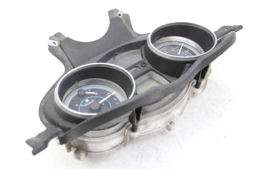 photo de LICZNIK PIAGGIO XEVO - X EVO 125 (2007 - 2017) - Stan powierzchni