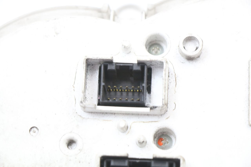 photo de LICZNIK PIAGGIO XEVO - X EVO 125 (2007 - 2017) - Stan powierzchni