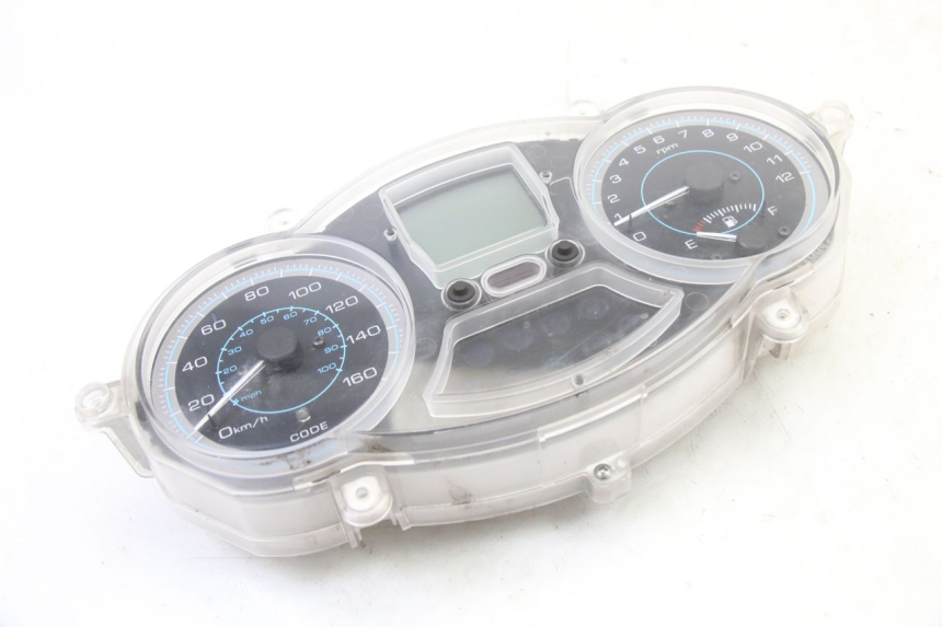 photo de LICZNIK PIAGGIO XEVO - X EVO 125 (2007 - 2017) - Punkty mocowania