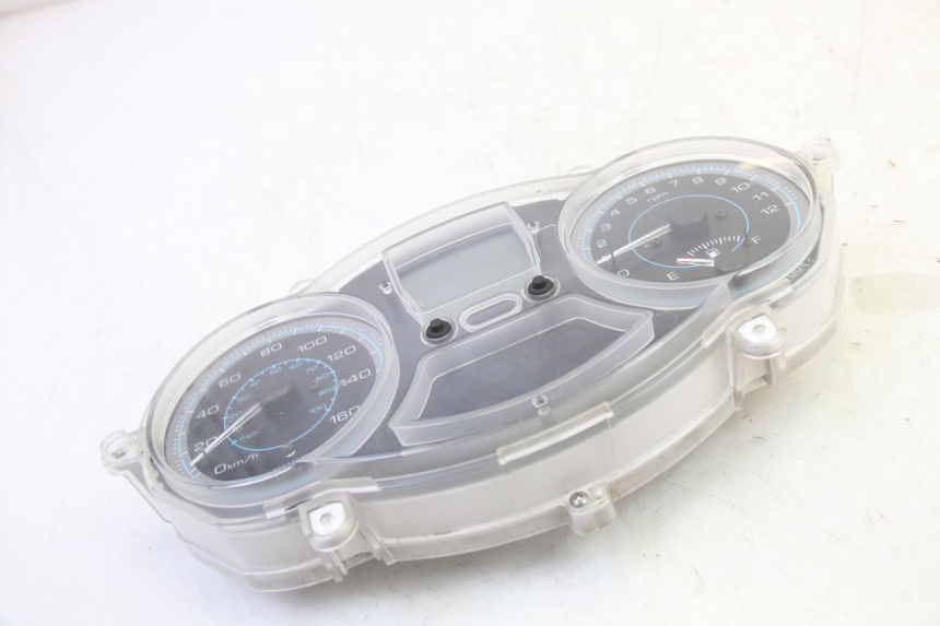 photo de LICZNIK PIAGGIO XEVO - X EVO 125 (2007 - 2017) - Widok ogólny