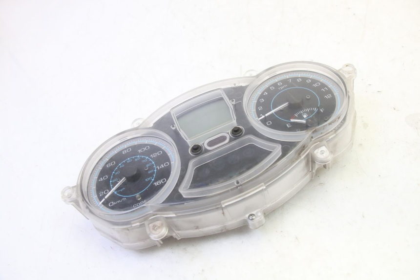 photo de LICZNIK PIAGGIO XEVO - X EVO 125 (2007 - 2017) - Stan powierzchni