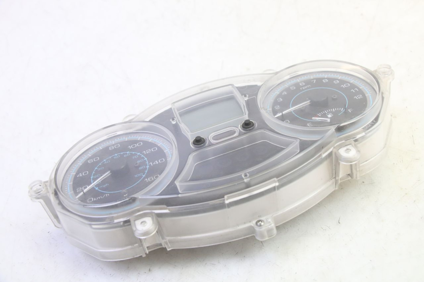 photo de LICZNIK PIAGGIO XEVO - X EVO 125 (2007 - 2017) - Stan powierzchni