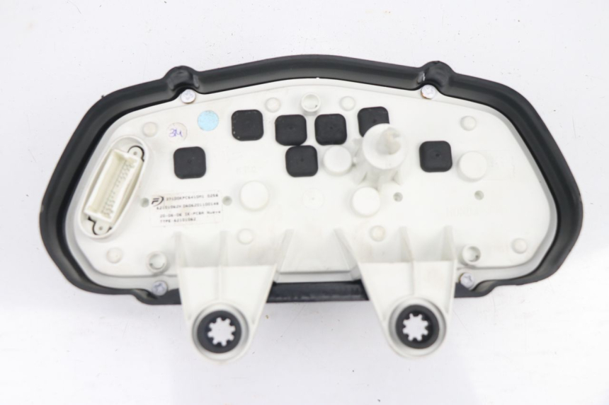 photo de LICZNIK HONDA XLV VARADERO 125 (2000 - 2006) - Zbliżenie techniczne