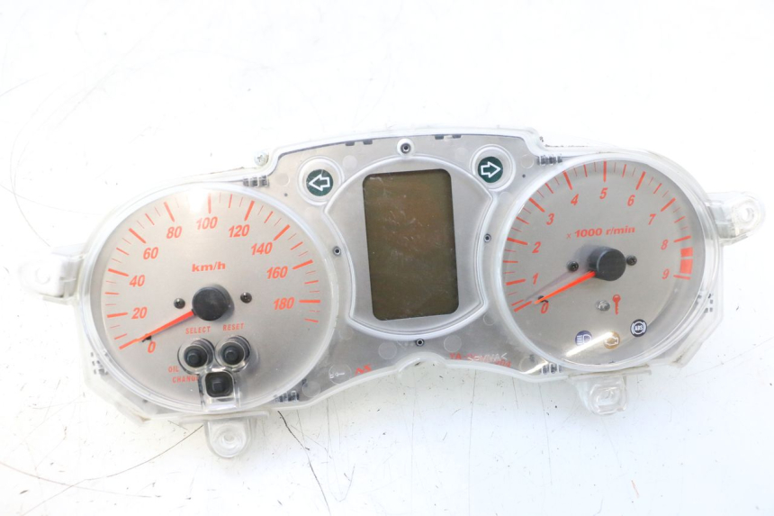 photo de LICZNIK YAMAHA XP T-MAX ABS 500 (2005 - 2005) - Widok główny