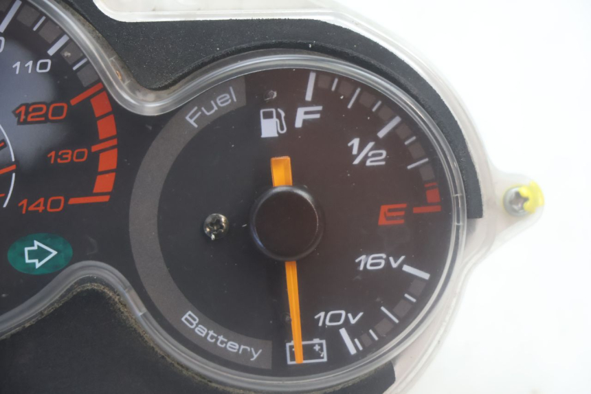 photo de LICZNIK YAMAHA YP MAJESTY 125 (2007 - 2010) - Inny kąt widzenia