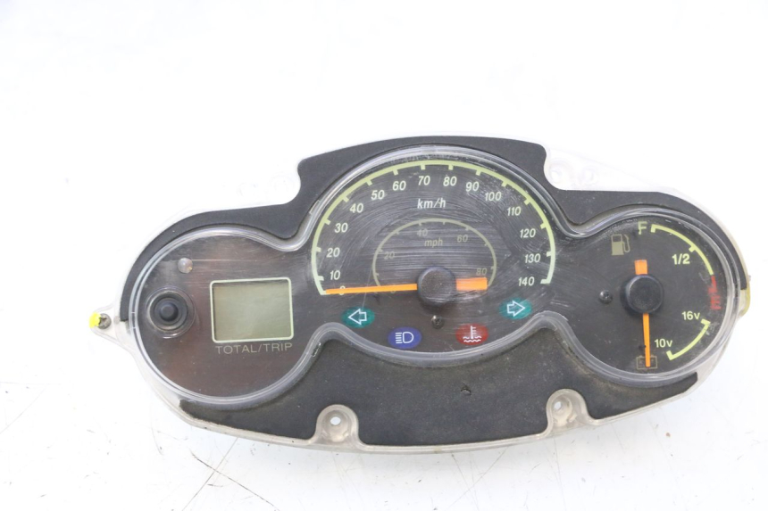 photo de LICZNIK YAMAHA YP MAJESTY 125 (2002 - 2006) - Szczegół części