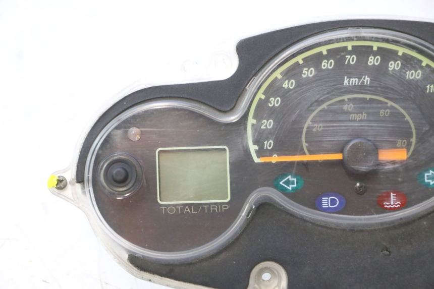 photo de LICZNIK YAMAHA YP MAJESTY 125 (2002 - 2006) - Zbliżenie komponentów