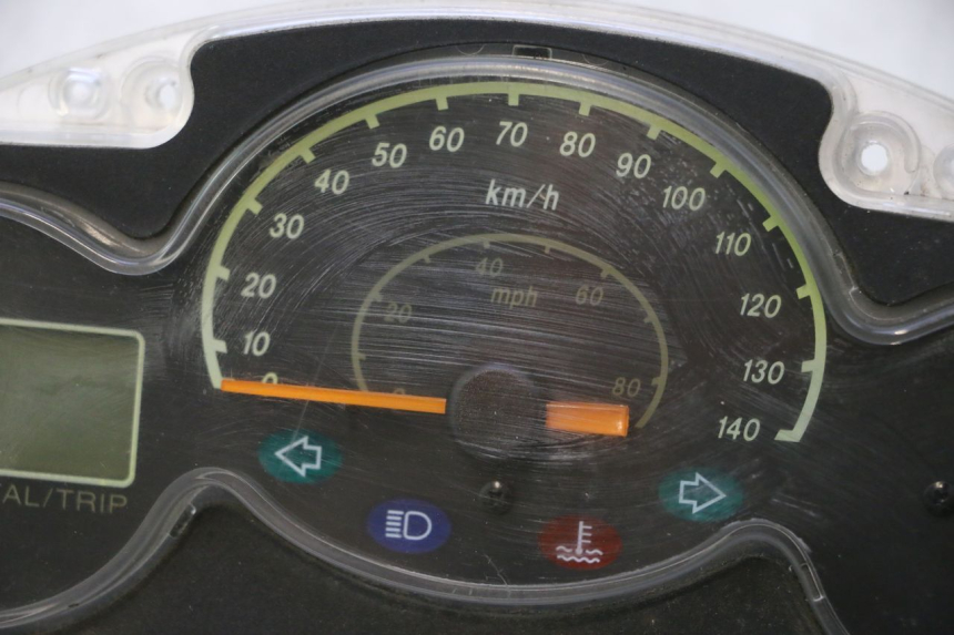 photo de LICZNIK YAMAHA YP MAJESTY 125 (2002 - 2006) - Zoom stanu zużycia