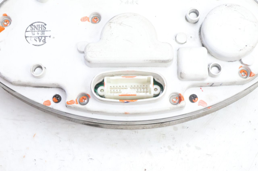 photo de LICZNIK YAMAHA YP MAJESTY 125 (2007 - 2010) - Stan powierzchni