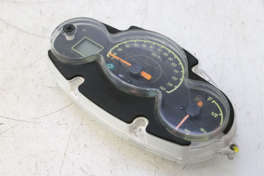 photo de LICZNIK YAMAHA YP MAJESTY 125 (2002 - 2006) - Stan powierzchni