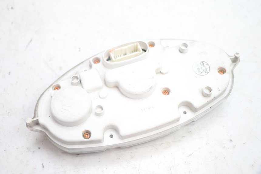 photo de LICZNIK YAMAHA YP MAJESTY 125 (2002 - 2006) - Stan powierzchni