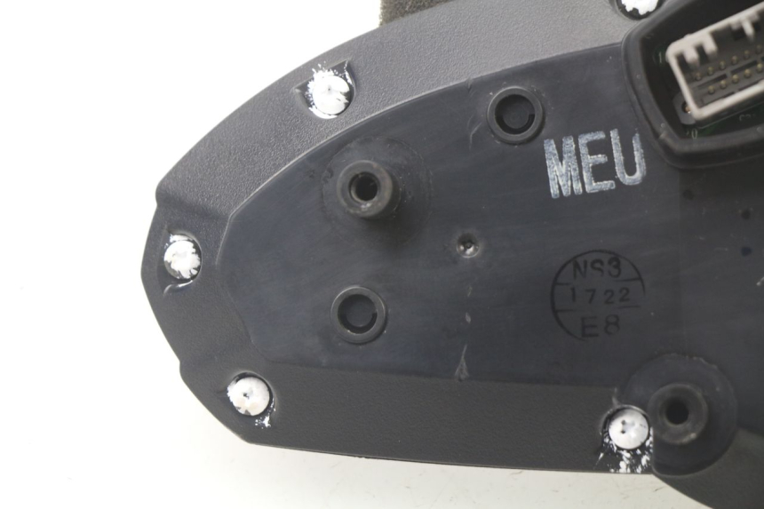 photo de LICZNIK KAWASAKI Z ABS 750 (2007 - 2013) - Zbliżenie techniczne