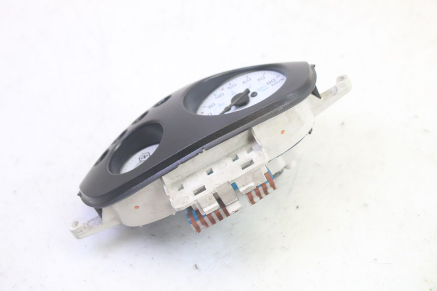 photo de LICZNIK PIAGGIO ZIP 4T 50 (2018 - 2020) - Zbliżenie techniczne